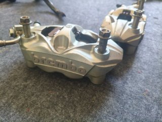 Pinzas Brembo Suzuki GSXR 2016