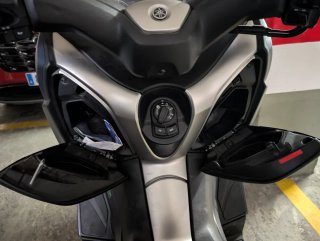 Yamaha X-MAX 300 Maxi Scooter Azul