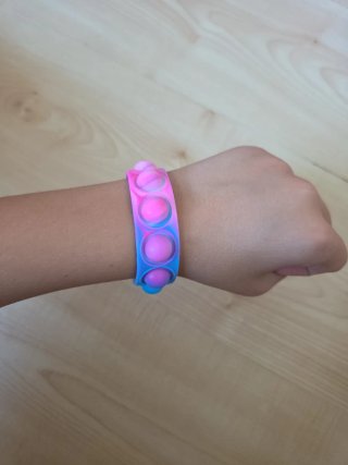 2 pulseras animales + 1 pulsera Pop It