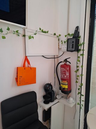 se traspasa local, cc cosmos, alquiler 485 Euro,