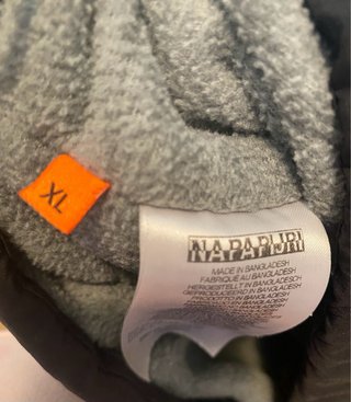 Anorak negro Napapijri mujer, talla XL
