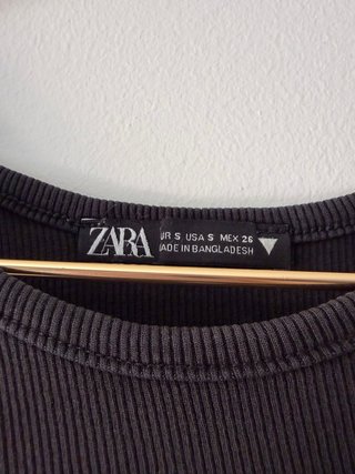 Top corto Zara negro