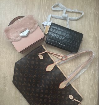 Bolsos de mujer variados