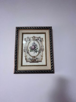 Armario de pino macizo pintado a mano
