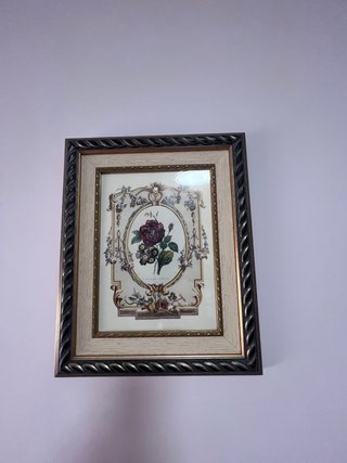 Armario de pino macizo pintado a mano