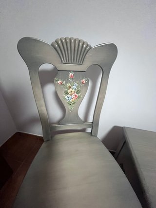 Armario de pino macizo pintado a mano