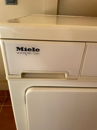 Secadora Miele Novotronic T230C Condensación