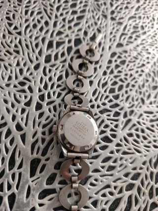 Reloj Citizen Mujer Plateado automático funcionand
