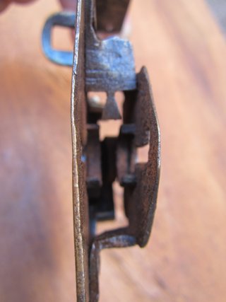Cerradura antigua forja restaurada, 19.5 cm.