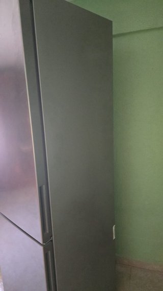 Nevera gris 180cm alto