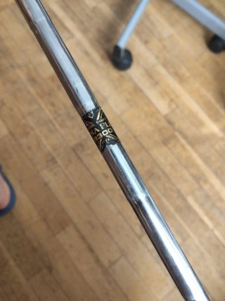 Hierro 8 Mizuno vara acero regular flex