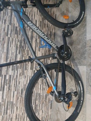 Bicicleta Rockrider MTB clase media
