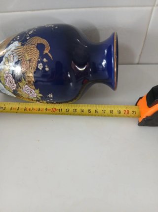 Jarrón porcelana japonés azul y dorado