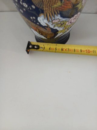 Jarrón porcelana japonés azul y dorado