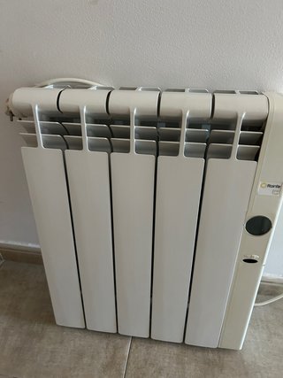 Radiador Eléctrico Rointe Blanco.