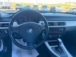 BMW Serie 3 Touring 320d 2011