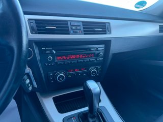 BMW Serie 3 Touring 320d 2011