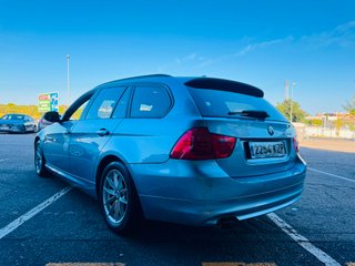 BMW Serie 3 Touring 320d 2011