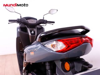 YAMAHA NMAX