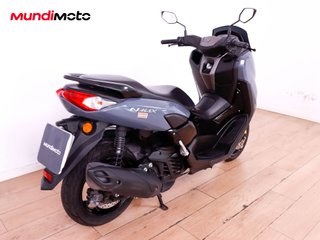 YAMAHA NMAX
