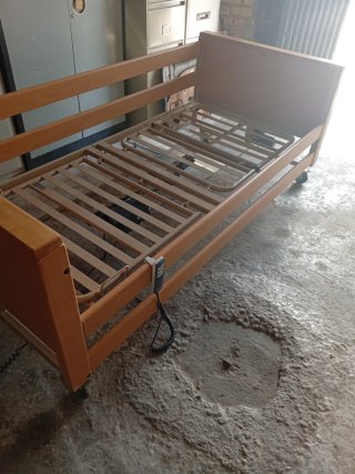 Cama articulada madera y metal
