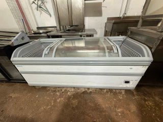 Congelador horizontal con tapa de cristal