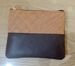 Lote: Bolso, monedero y funda de gafas para leer.