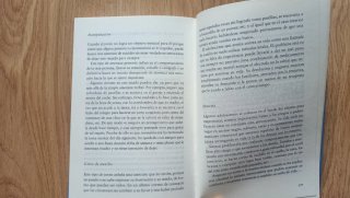 Libro La edad del pavo. Como nuevo.