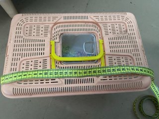 Pecera con tapa y accesorios