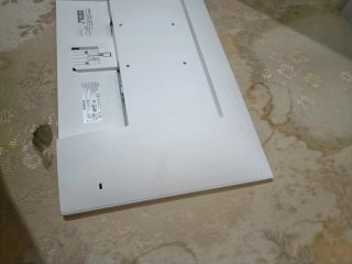 Monitor/TV Bianco e Beige