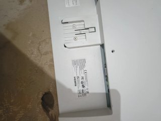 Monitor/TV Bianco e Beige