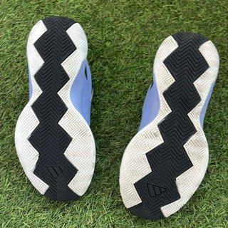 Zapatillas Adidas lila y negras casi nuevas