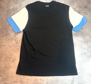 Camiseta Fila Talla XL Negra, Blanca y Azul