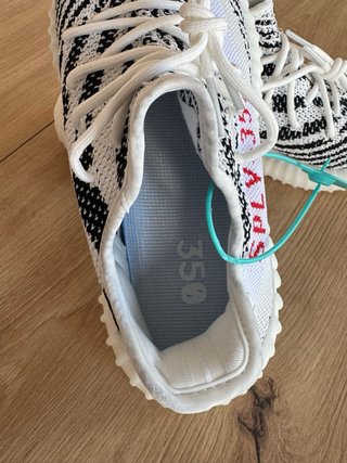 Zapatillas Adidas Yeezy 350 V2 “Zebra”