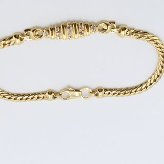 Pulsera de oro de 18k. Peso: 11.40 gr.