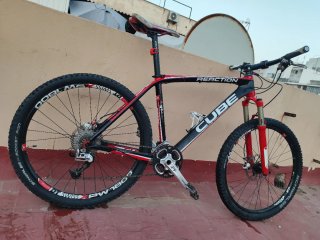 Bicicleta Cube Reaction 26 carbono