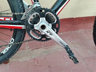 Bicicleta Cube Reaction 26 carbono