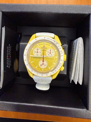 Omega x Swatch Moonswatch Full Eclipse