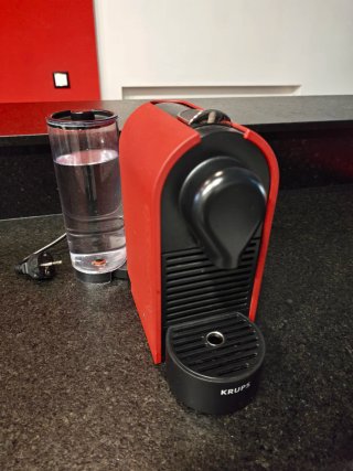 Cafetera Nespresso Krups XN250 Roja