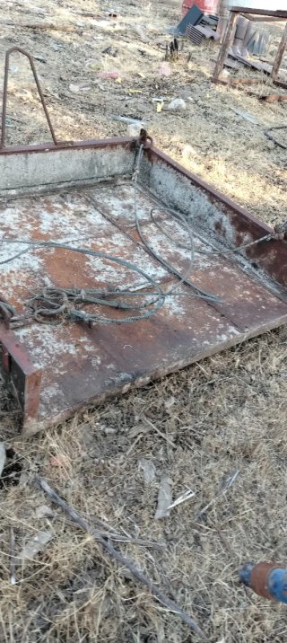 Batea de obra metálica
