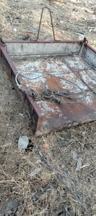 Batea de obra metálica