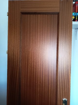 Puerta de madera