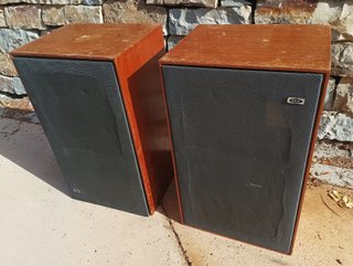 Altavoces KEF CHORUS