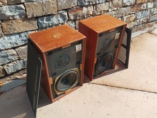 Altavoces KEF CHORUS