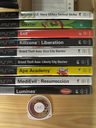 Pacchetto Sony PSP-1004 con Scatola Originale + 10 Giochi