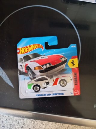 Hot Wheels Ferrari 365 GTB4 Competizione