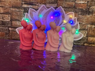 Velas pareja abrazada (rosa y blanco)