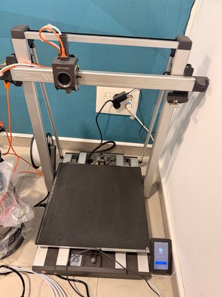 Impresora 3D y filamentos.