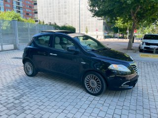 Lancia Ypsilon 2012