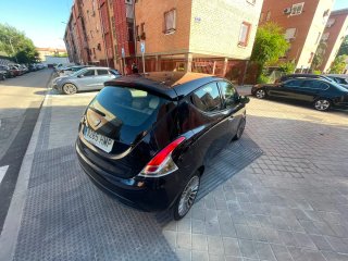 Lancia Ypsilon 2012